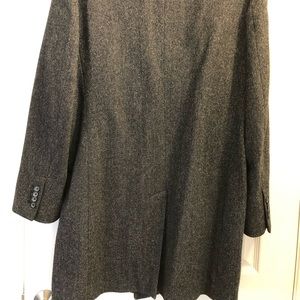 Men’s Banana Republic wool coat 3/4 length Herringbone pattern